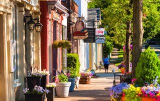 An image of quaint main street in Old Saybrook, CT.