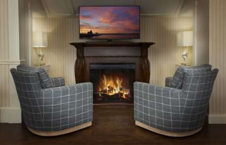 L_House_Suite_Fireplace